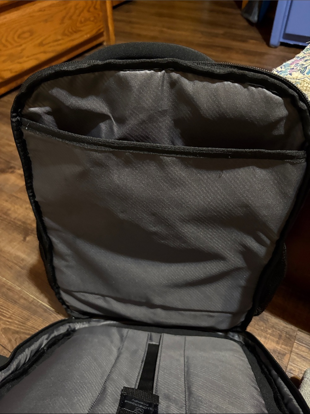 Samsonite Classic 2 Standard Backpack - Picture 6 of 10